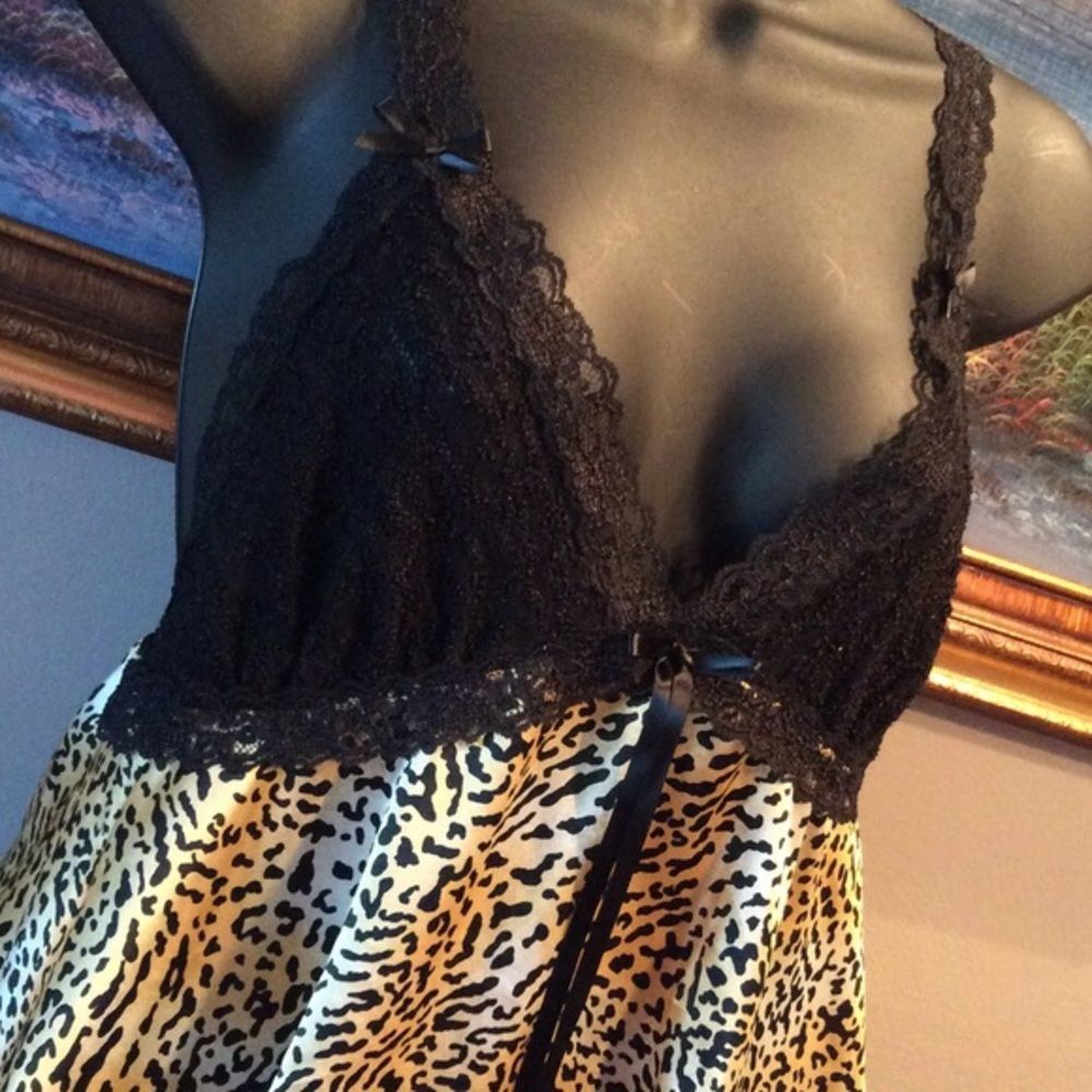 👀 💞INNER  MOST 💞mini night gown